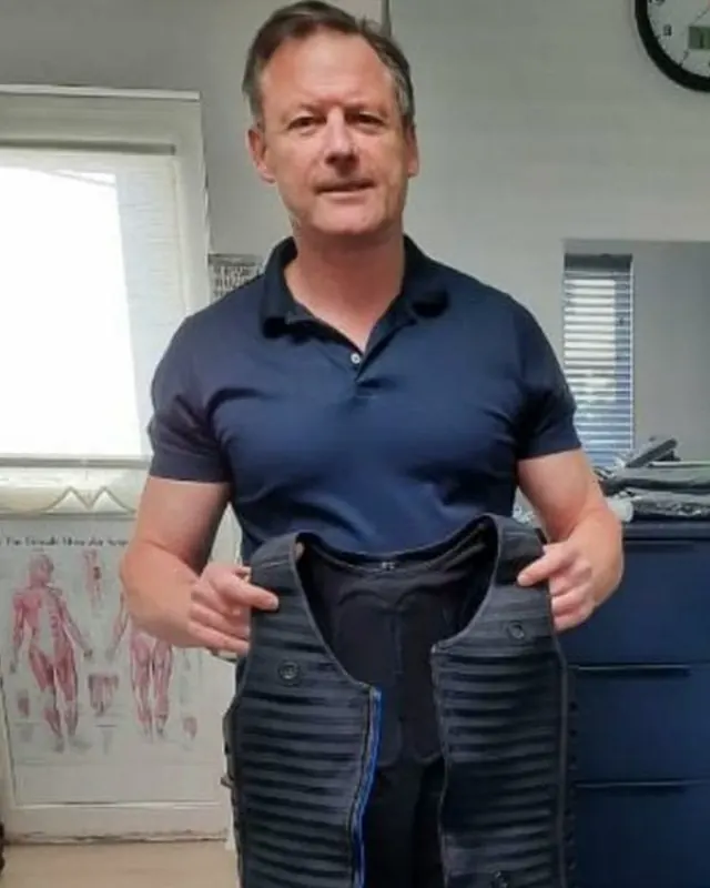 Gerard today in the Total Body TEC studio in Leixlip, holding a miha bodytec training vest